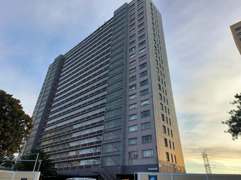 2 Bedroom Property for Sale in Goodwood Central Western Cape